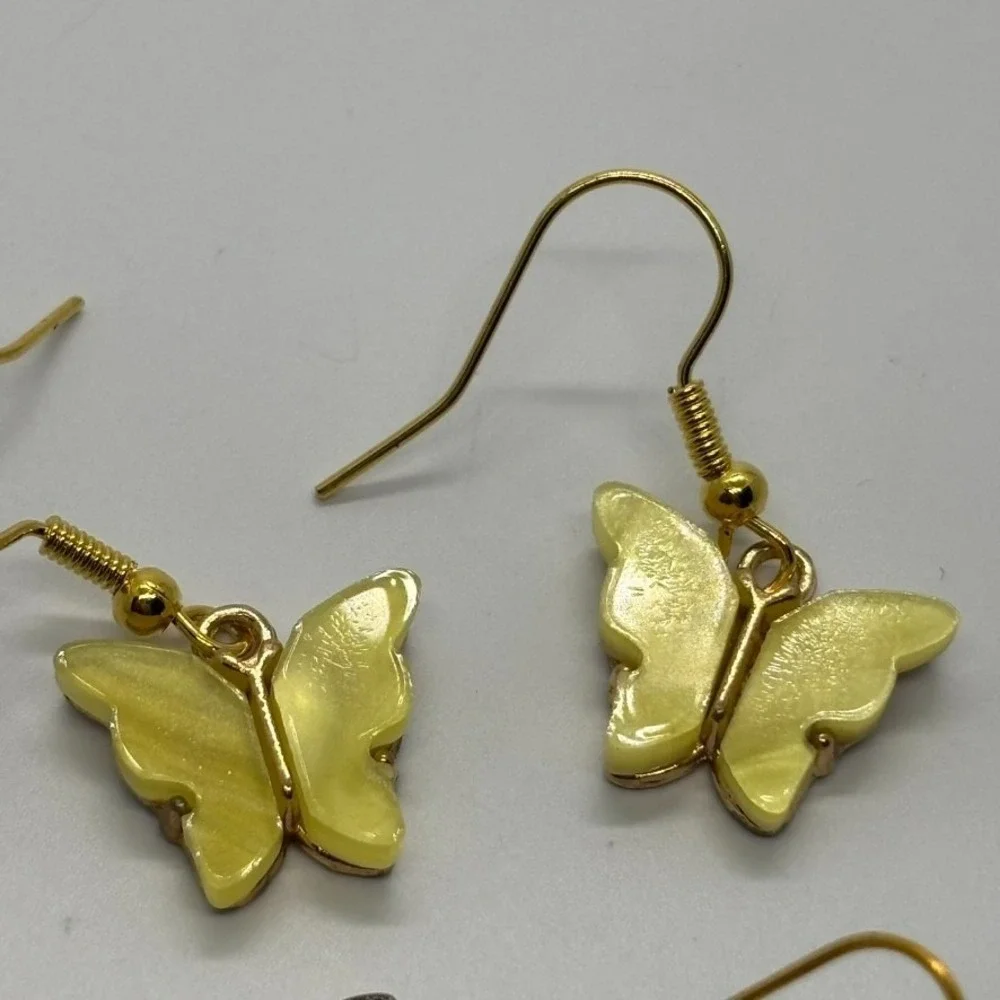 Butterfly Earrings in Gold‎ Tone Whimisical Fairy Core